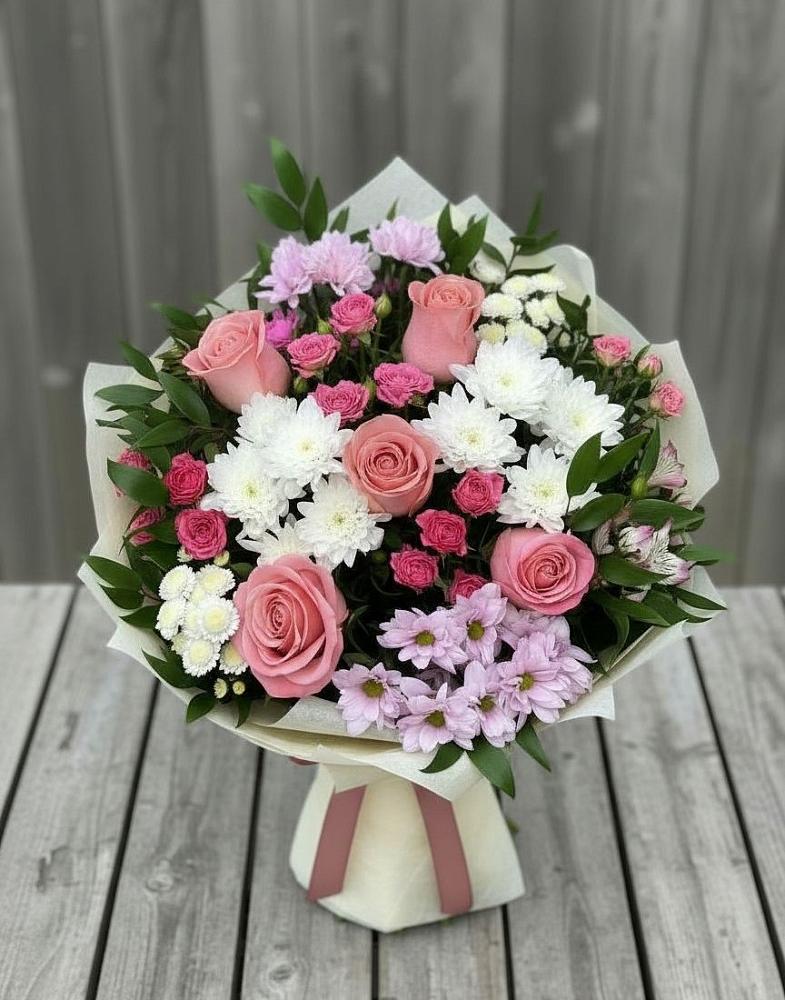 Букет цветов из: Альстромерии, Гвоздики, Розы и Хризантемы в Орловке Воронежской области