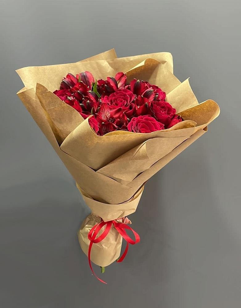 Букет цветов из: Альстромерии и Розы в Орловке Воронежской области