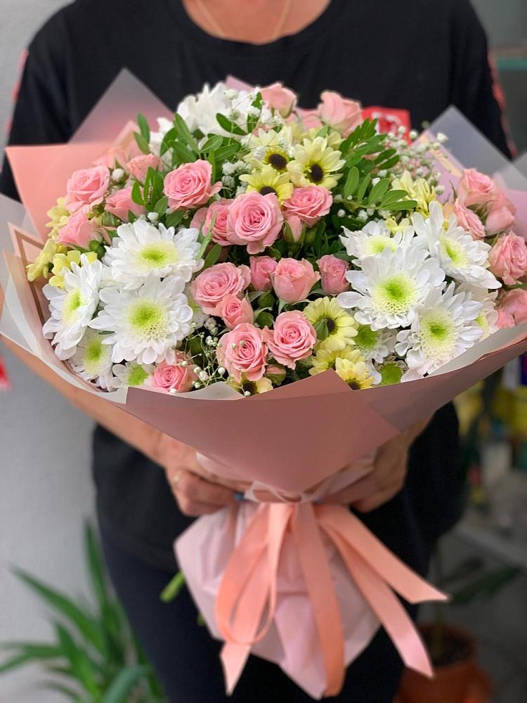 Букет цветов из: Розы и Хризантемы в Орловке Воронежской области