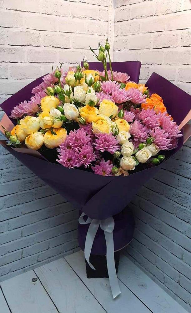Букет цветов из: Хризантемы и Розы в Орловке Воронежской области