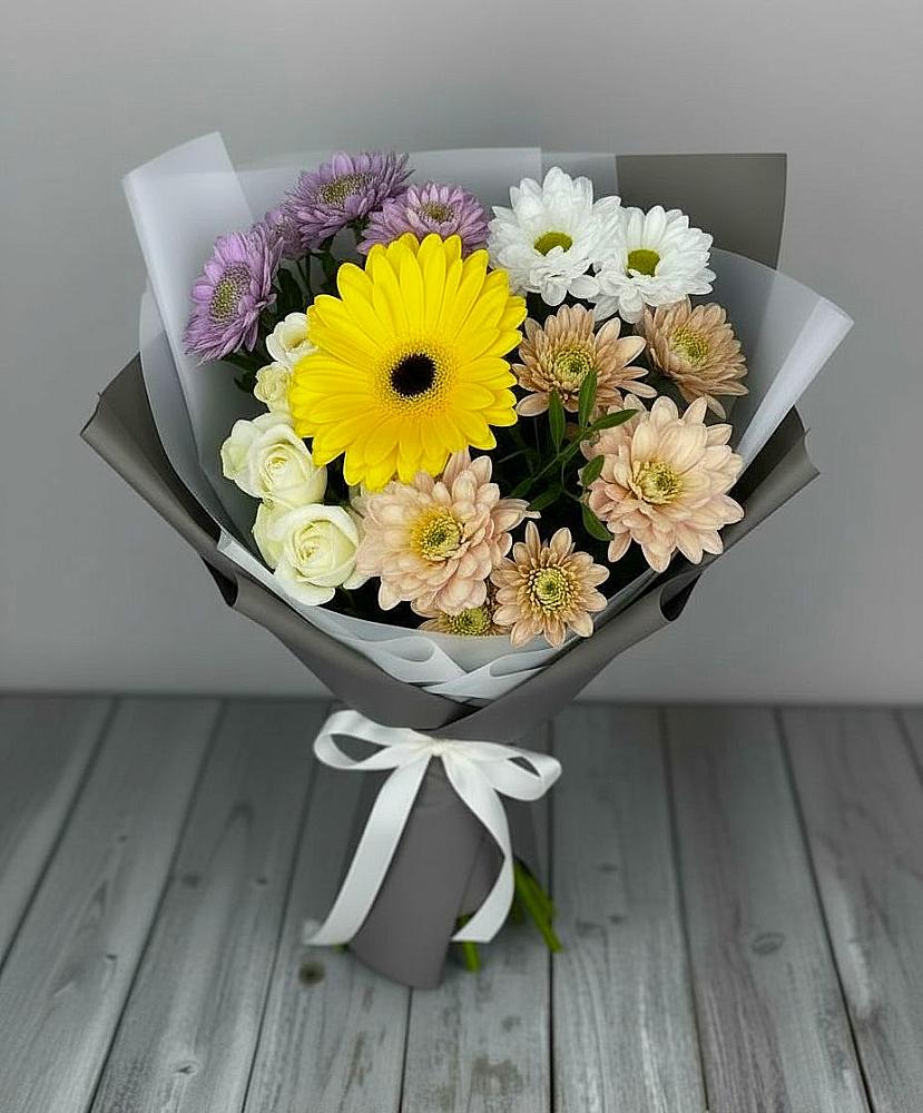 Букет цветов из: Розы, Герберы и Хризантемы в Орловке Воронежской области