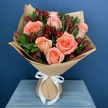 Букет цветов из:  Розы и Альстромерии в Орловке Воронежской области