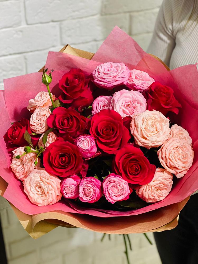 Букет цветов из: Розы в Орловке Воронежской области