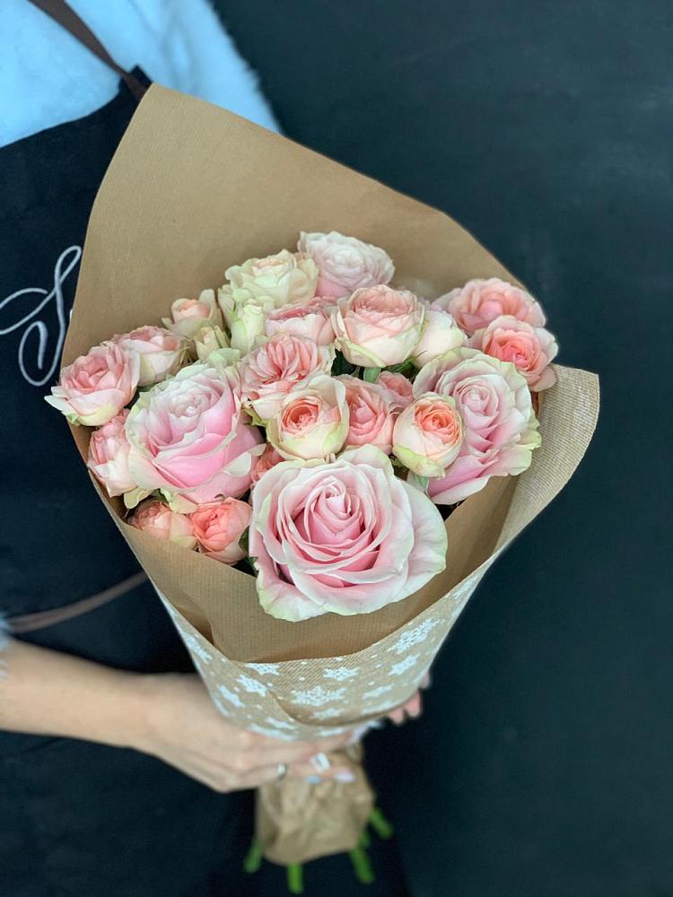 Букет цветов из: Хризантемы и Розы в Орловке Воронежской области