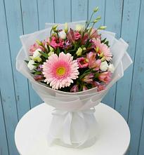 Букет цветов из:  Герберы, Альстромерии и Лизиантусы #REPLACE_PRED# Орловке Воронежской области