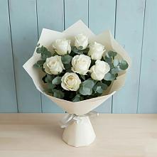 Букет Белые розы в Эвкалипте в Орловке Воронежской области