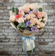 Букет цветов из:  Розы, Лизиантусы и Гвоздики в Орловке Воронежской области