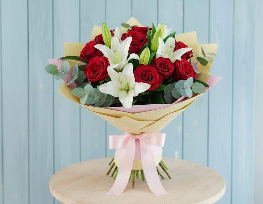 Букет цветов из: Лилии и Розы в Орловке Воронежской области